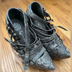 Jeffery Campbell platforms